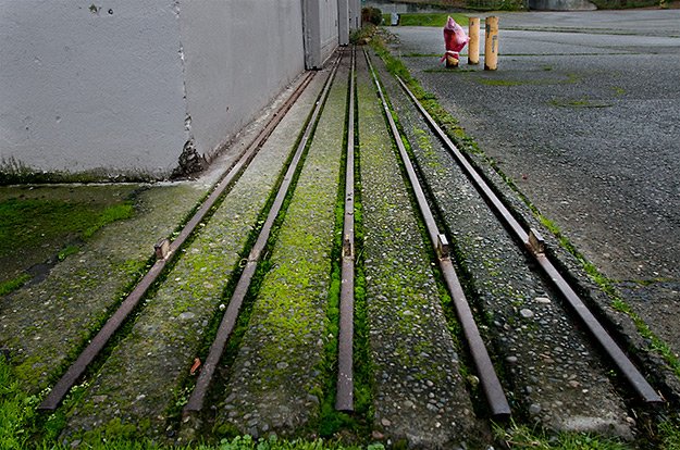 The sliding door tracks viewed from the north. Pretty sure these doors don't slide any more.